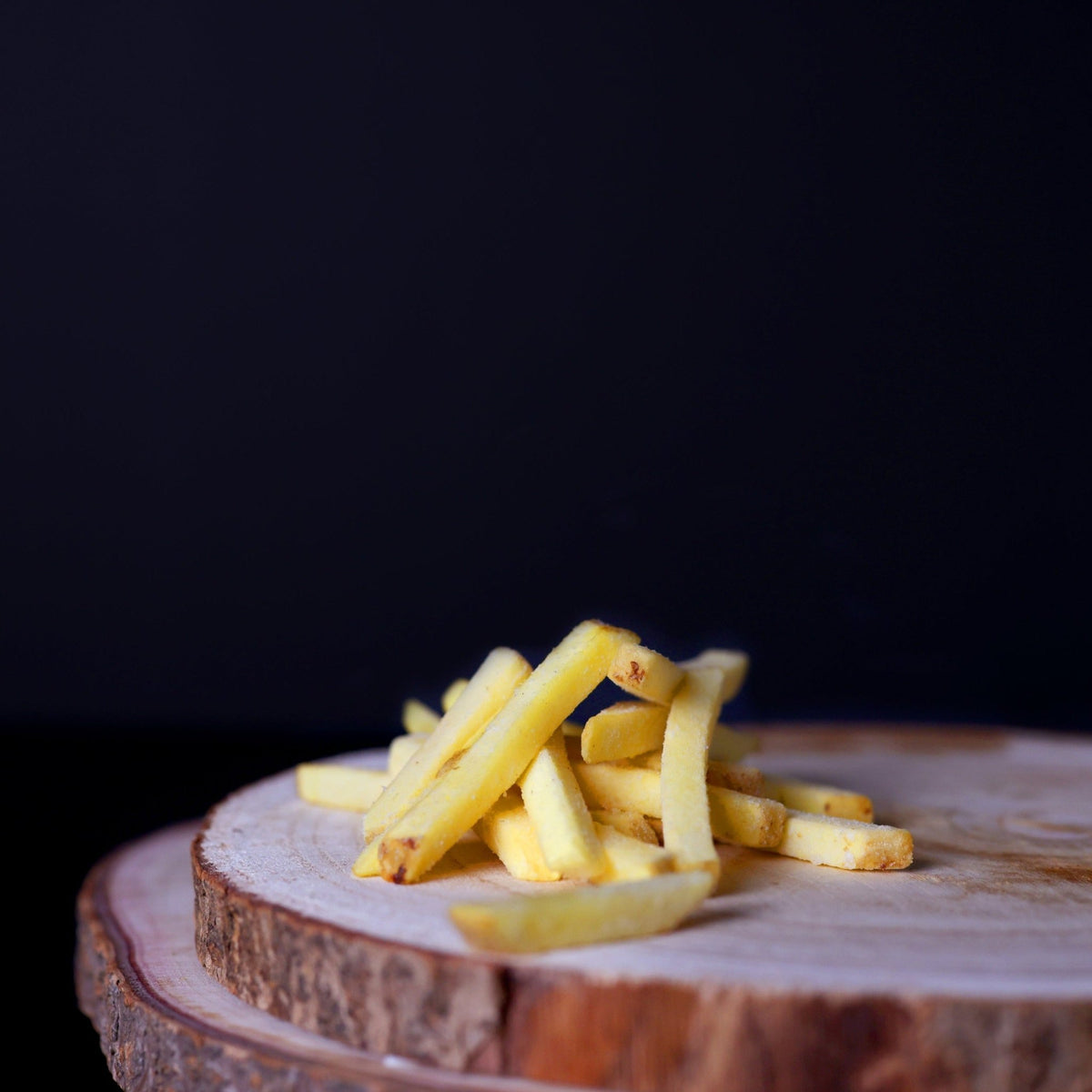 crispy-skins-on-thin-french-fries-meats-cuts